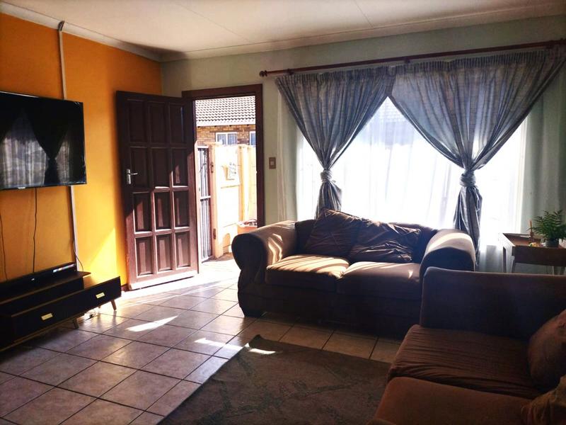 2 Bedroom Property for Sale in Uitsig Free State